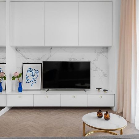 Nexthome Boutique Apartments Karolkowa Klimatyzacja Air Conditioning ワルシャワ エクステリア 写真