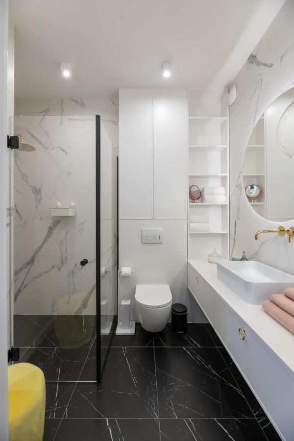 Nexthome Boutique Apartments Karolkowa Klimatyzacja Air Conditioning ワルシャワ エクステリア 写真
