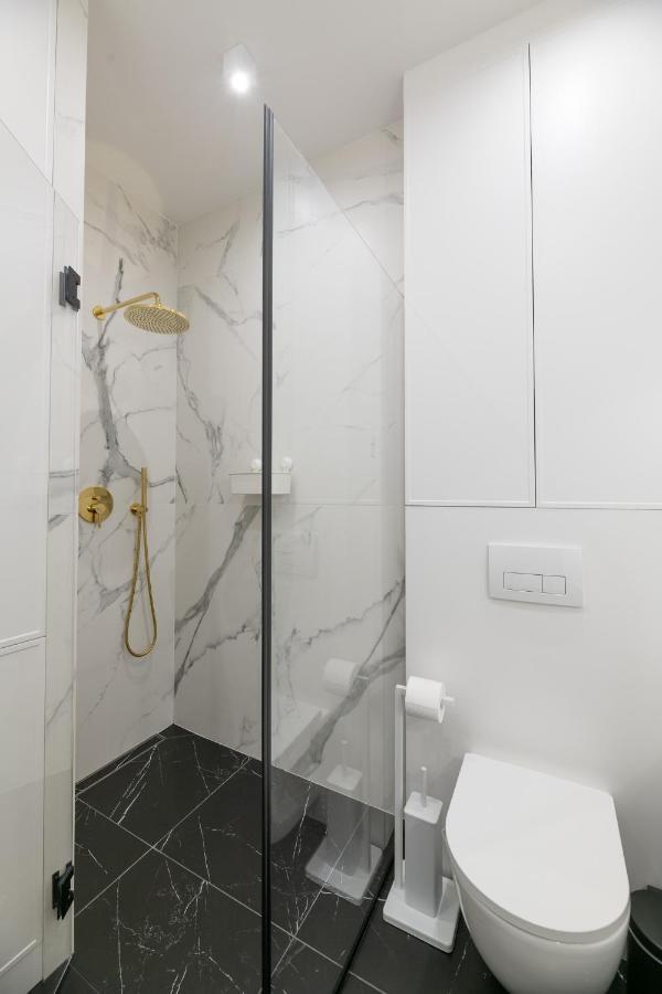 Nexthome Boutique Apartments Karolkowa Klimatyzacja Air Conditioning ワルシャワ エクステリア 写真
